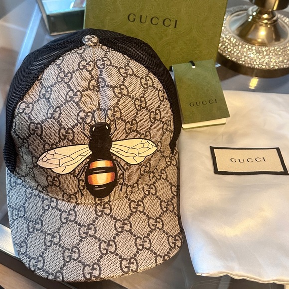 💯🆕❤️Authentic Brand New Gucci Bee 🐝 Hat - Picture 10 of 13